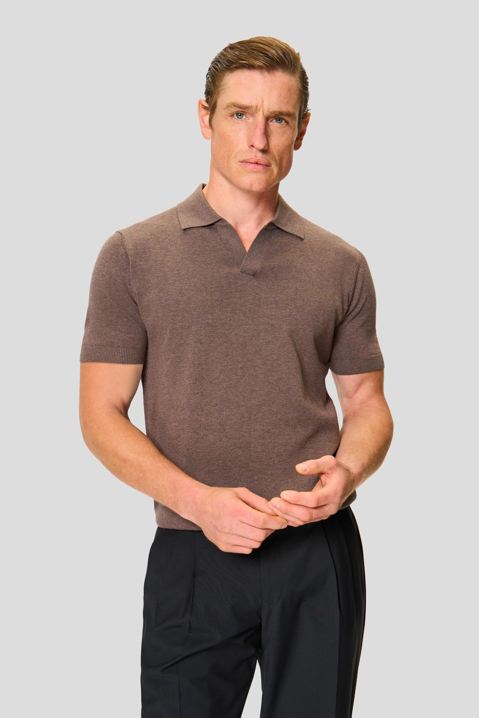 Kortærmet brun polo