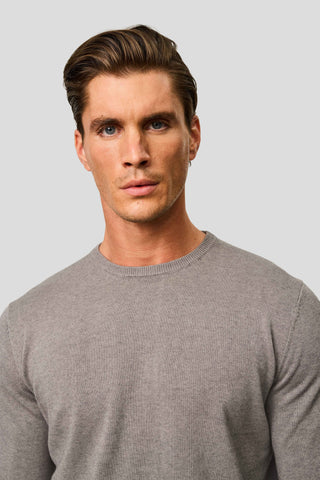 Grå o-neck striktrøje HVIID