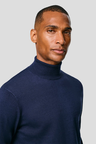 Navy turtleneck HVIID