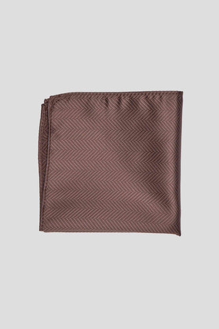 Brun lommeklud med sildebensmønster PVD