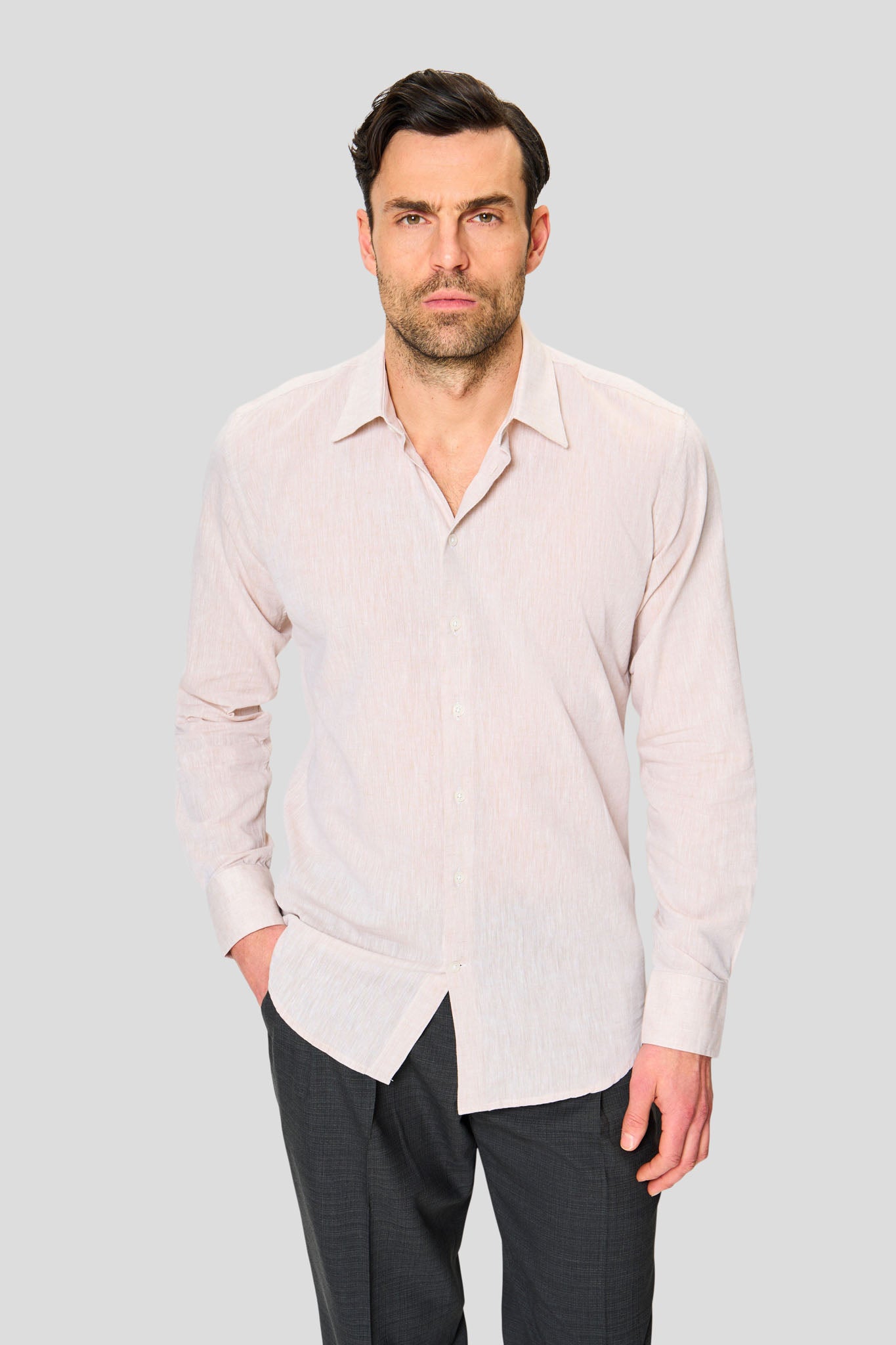 Beige hørskjorte