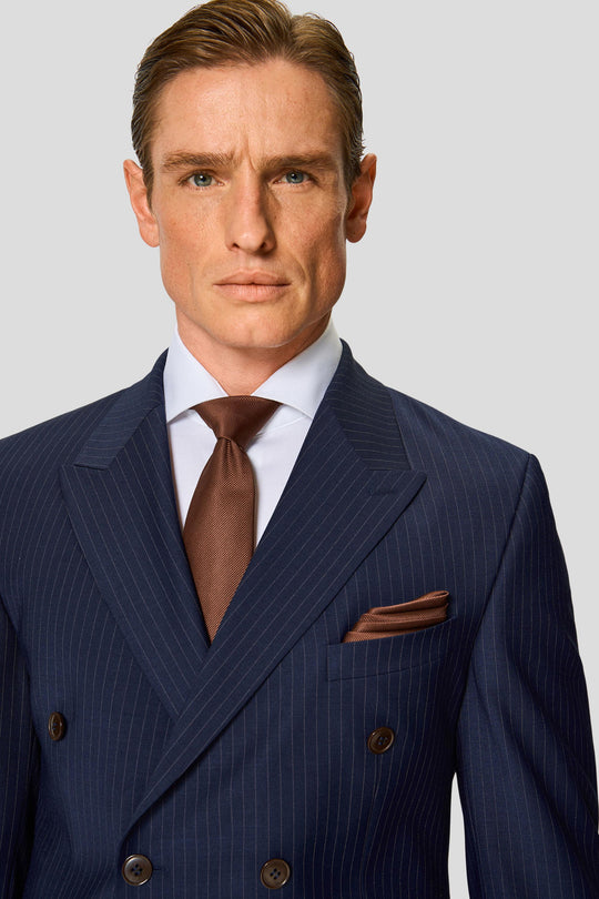 PREMIUM navy dobbeltradet blazer med nålestriber MBO